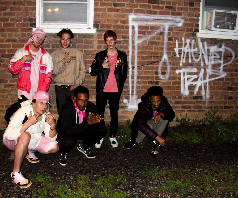 Haunted Trap Graffiti With Gang